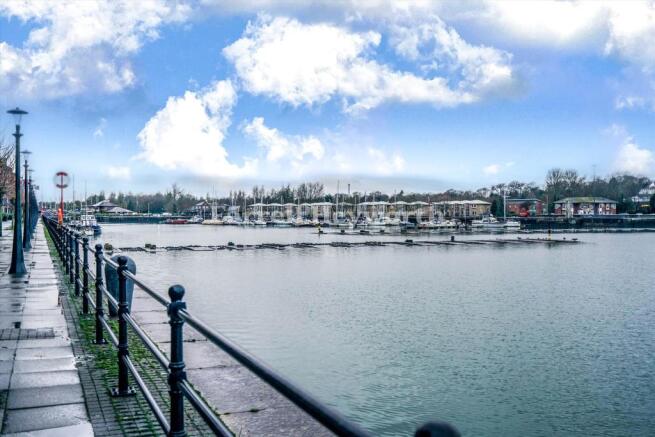 Dock
