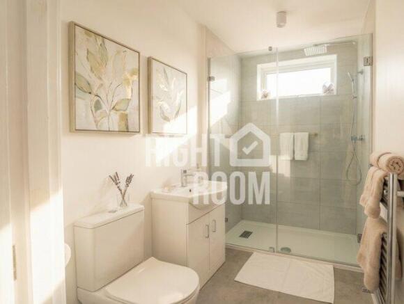 room-6-16-north-end-avenue-po2-9eb-1064861