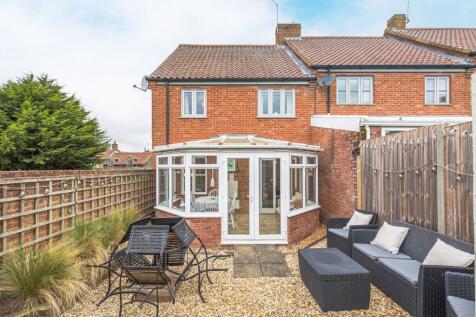 Charming Three Bedroom Home in South Creake