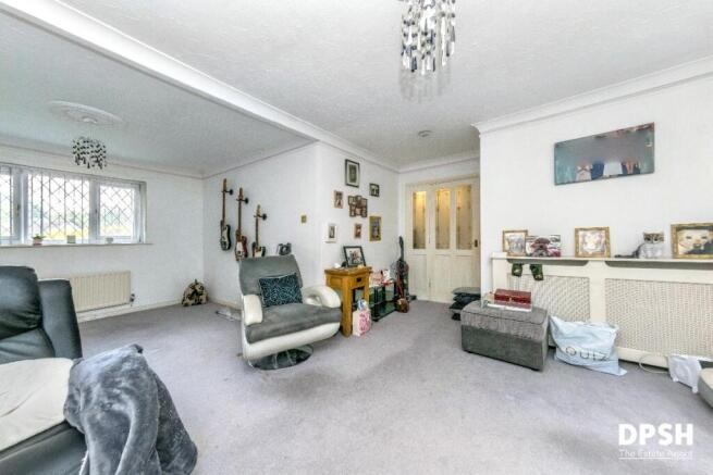 3 bed Detached Bungalow for sale Image 4