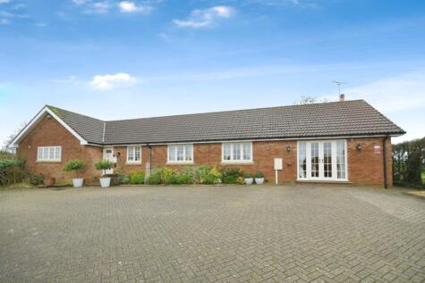 Mansfield Road, Clowne, Chesterfield, Derbyshire, S43