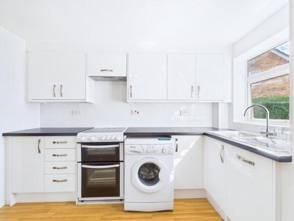 CAM01909G0-PR0398-STILL019