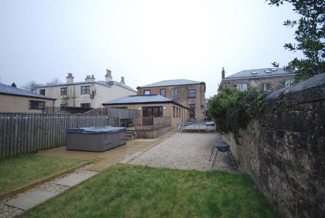 Garden/Rear