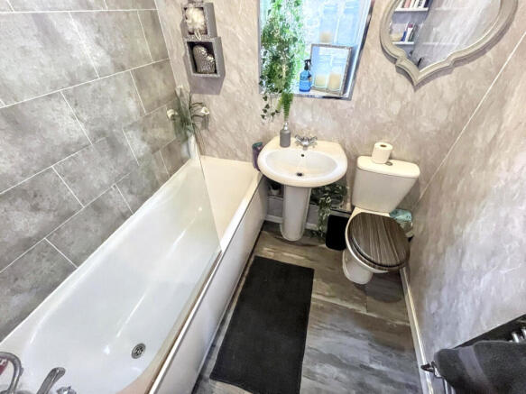 2 bed Semi-Detached for sale Image 7