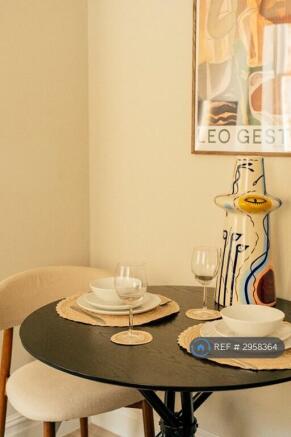 1 bed Flat to rent Image 11