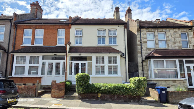 3 bed end terrace for sale Park View Crescent, Ne