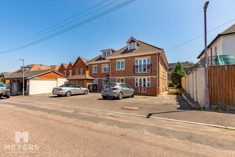 Belle Vue Road, Bournemouth, BH6 3