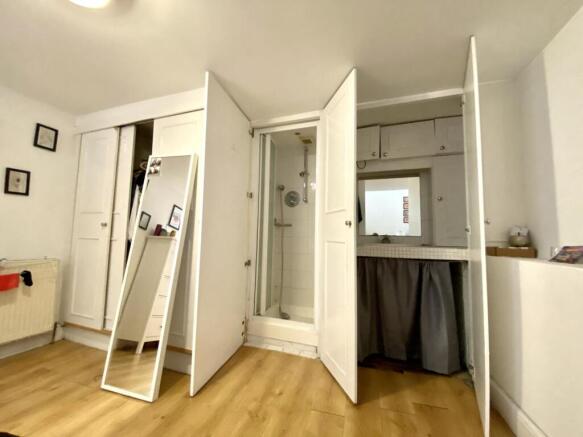 Ensuite