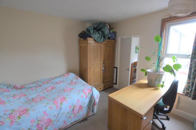 Bedroom 2 (rear)