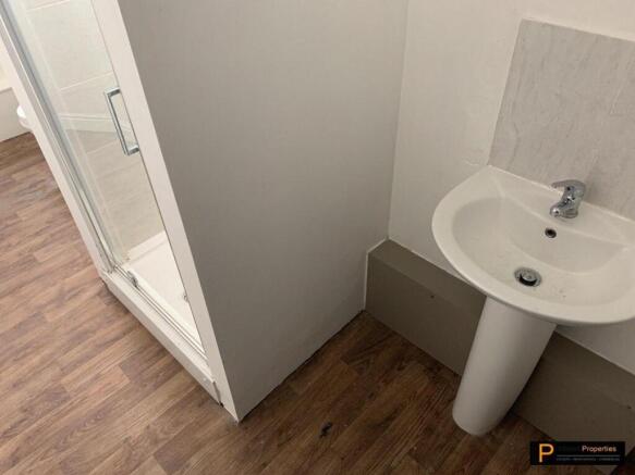1 bed Apartment to rent Image 4