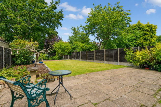 4 bed Semi-Detached for sale Image 9