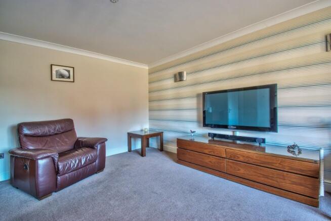 Lounge.