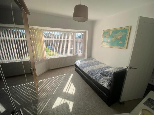 4 bed Detached for sale Image 7