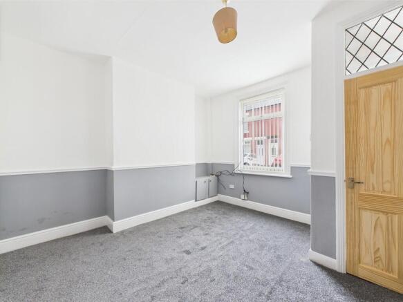 CAM01835G0-PR0195...