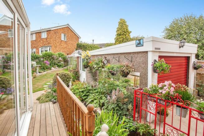 3 bed Semi-Detached for sale Image 5