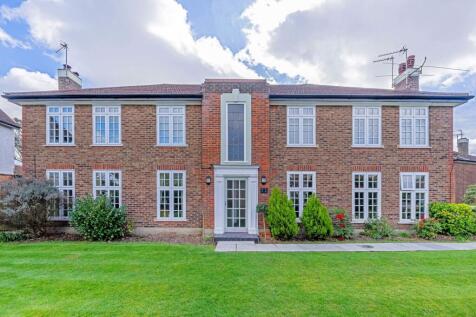 Portsmouth Road, Thames Ditton, KT7