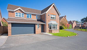 2, Pavilion Gardens, Bromsgrove B61 0UH