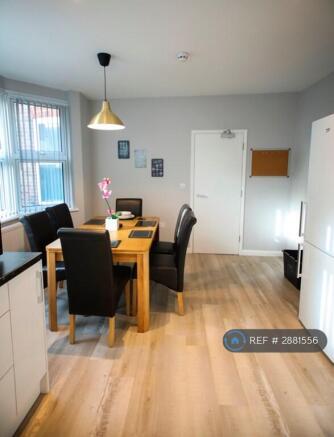 Shared Kitchen-Diner
