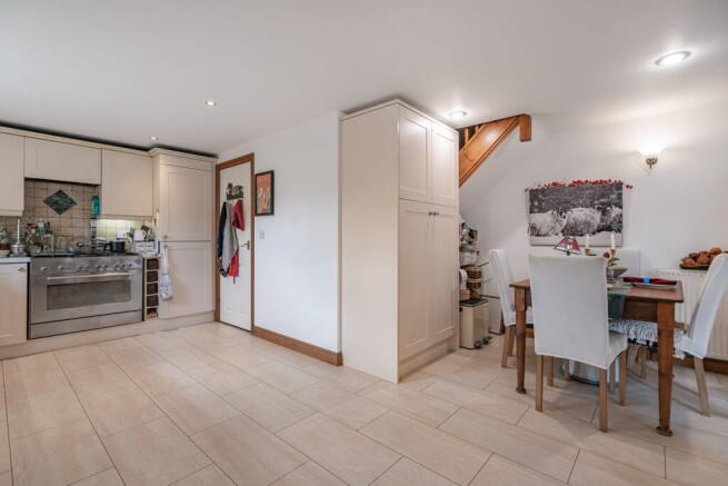 5 bed Barn Conversion for sale Image 9