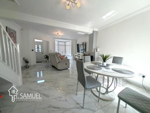Living room 1