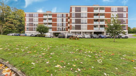 Sapphire Court, Chelmscote Road