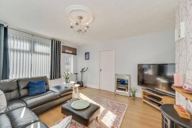 KITCHEN/DINER AND LOUNGE