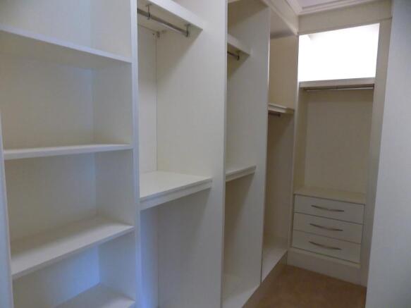 Walk In Wardrobe 