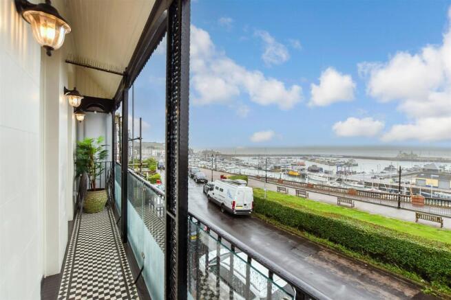 Balcony / Terrace - Flat 2