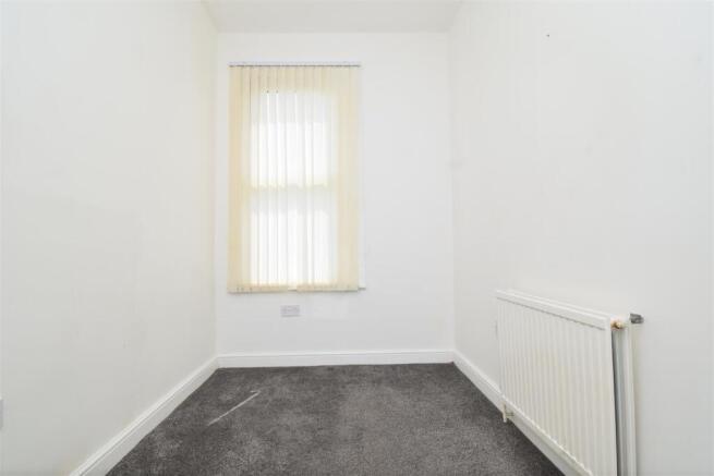 3 bed Maisonette to rent Image 10