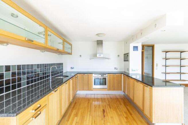 Kitchen ()