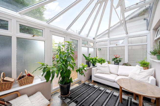 House in Epsom - View 4
