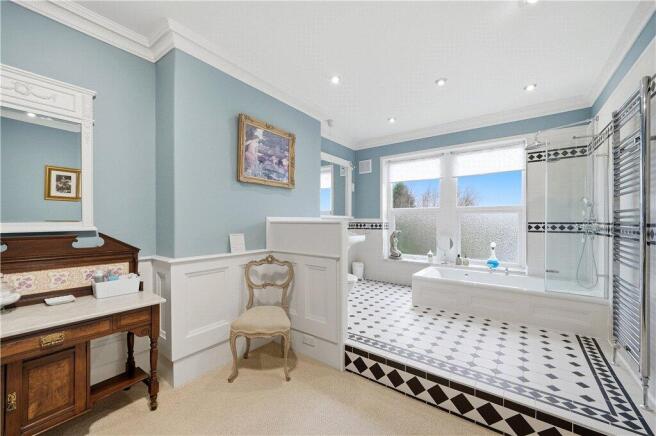 3 bed Semi-Detached for sale Image 11