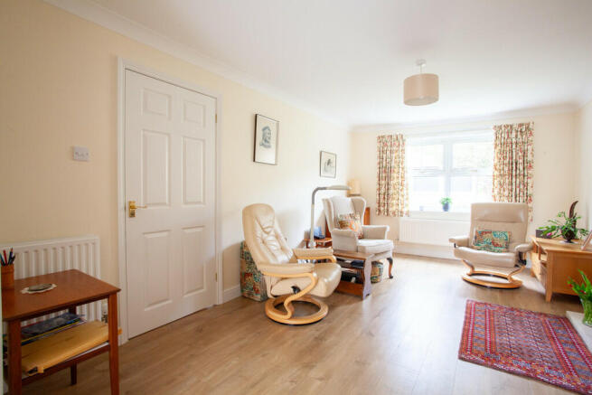 Lounge to door