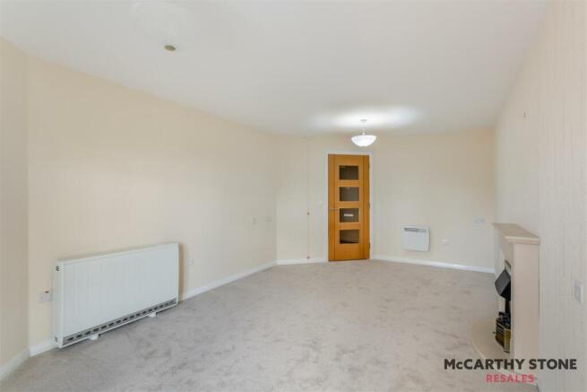 1 bed Apartment for sale Image 7