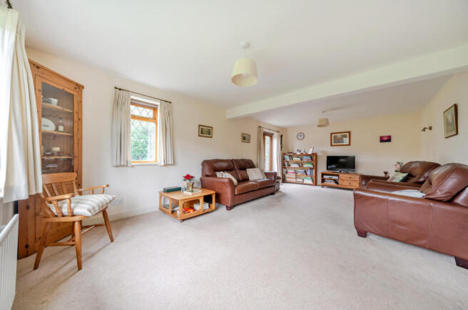 1381393-1-691dada...