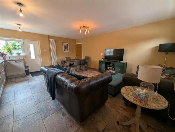 Lounge/Kitchen/Dining Room