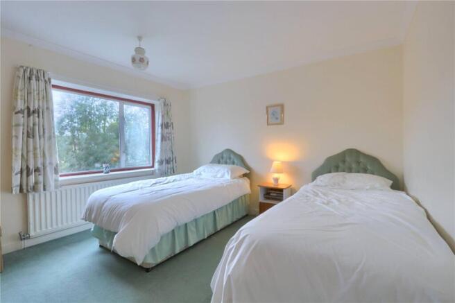 3 bed Semi-Detached for sale Image 12