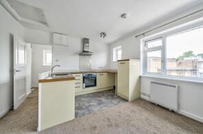 Flat 3, Sun Court, Cawley Road, Chichester PO19 1XE