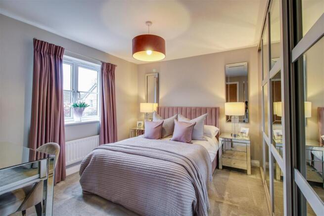 4 bed Detached for sale Image 10