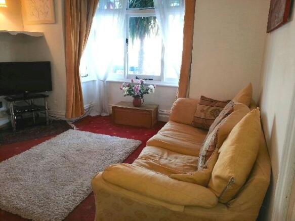 2nd Photo of Lounge