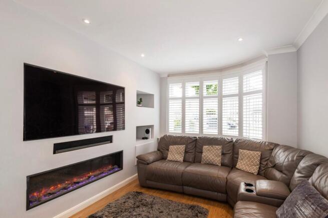Mayfair Avenue, Bexleyheath, DA7 photo 4