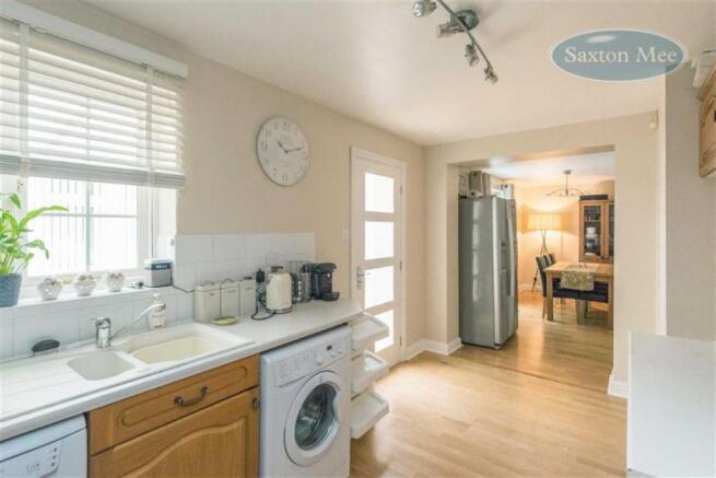 IMPRESSIVE HALLWAY