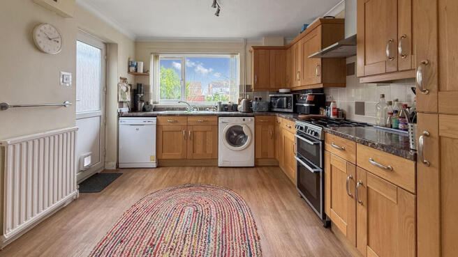 Kitchen/dining ro...