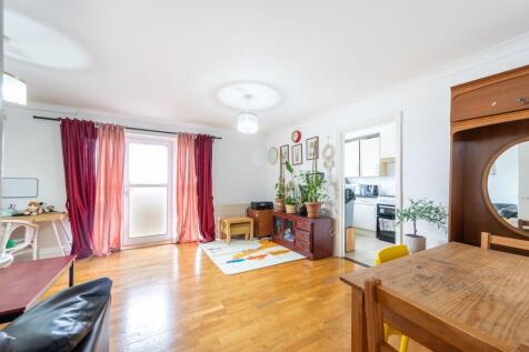 Lucas Close, Willesden Green, London, NW10