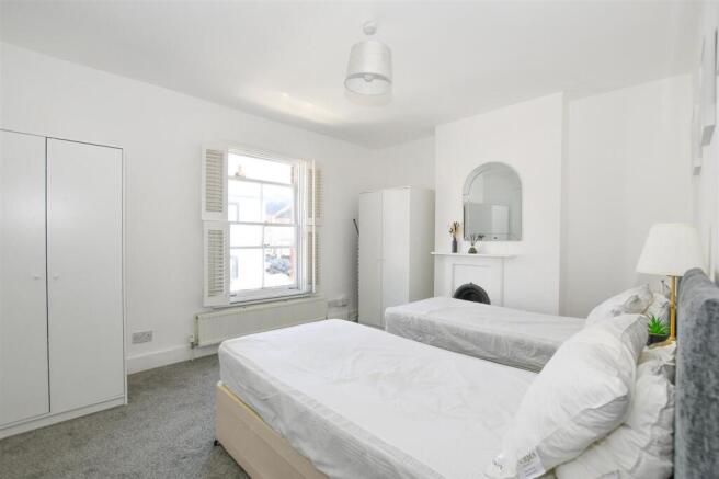 Master Bedroom.jpg