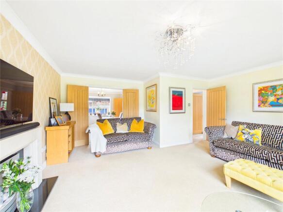 Isaacs Way, Droitwich Spa, Worcestershire, WR9 photo 4