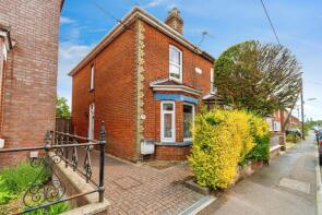 64, Fishers Road, Eling, Totton SO40 9HU