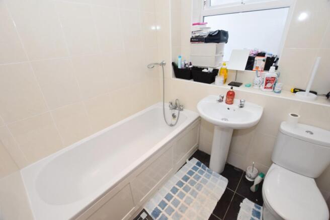 Bathroom House in Bo