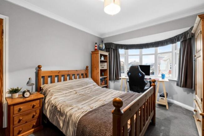 4 bed Semi-Detached for sale Image 12