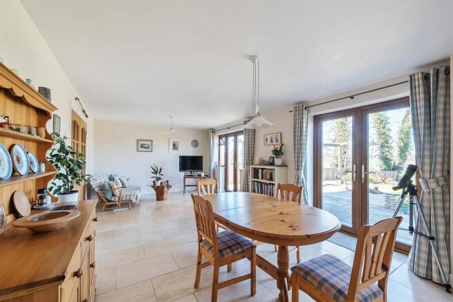 Breakfast Room